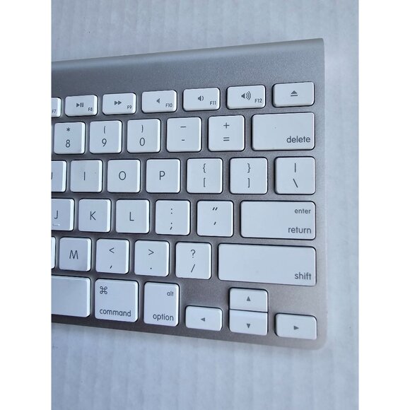 Apple Mac Key board Keyboard Model A1314 - Picture 8 of 10